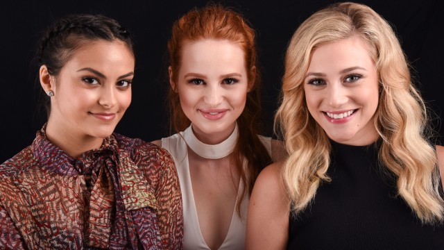 Camila Mendes Madelaine Petsch