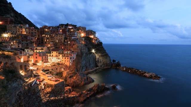Manarola Seaside village