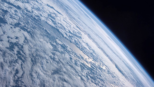 OS X Mountain Lion Planet Earth