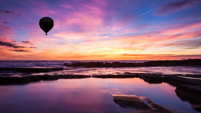 Hot air balloon Sunset