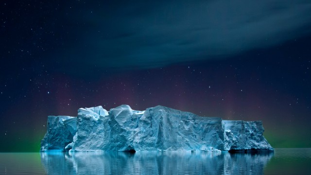 Iceberg Seascape