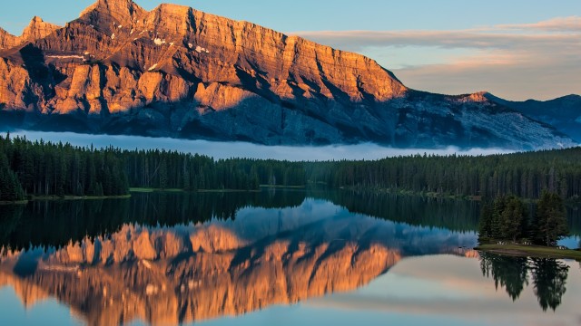 Lake Minnewanka Sunrise
