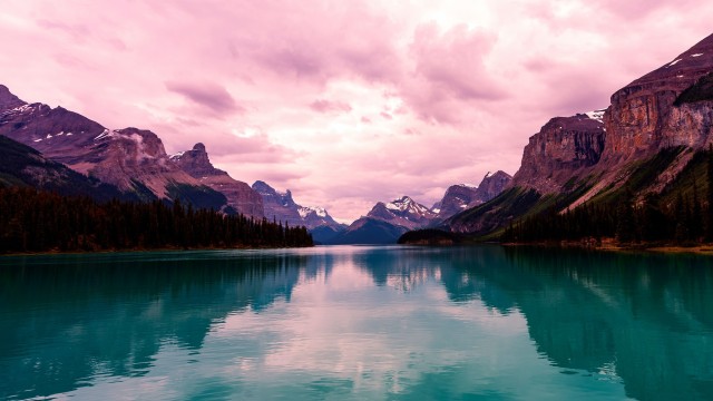 Maligne Lake Aesthetic