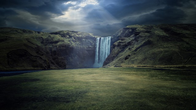 Skógafoss Waterfalls