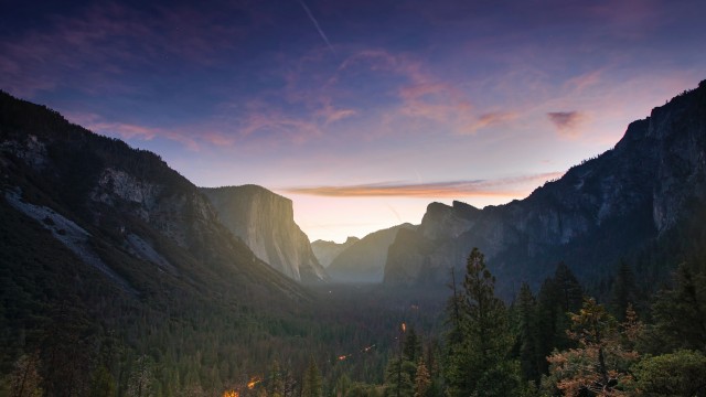 Yosemite Valley Mountain range
