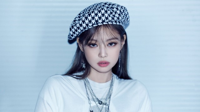 Jennie K-pop idol