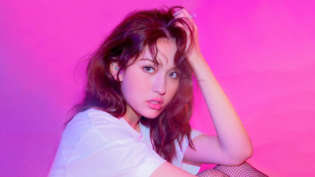 Jeon Somi - Outta My Head 8K