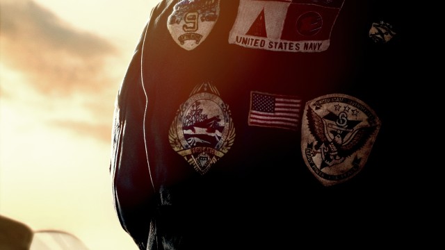 Tom Cruise in Top Gun Maverick iPhone