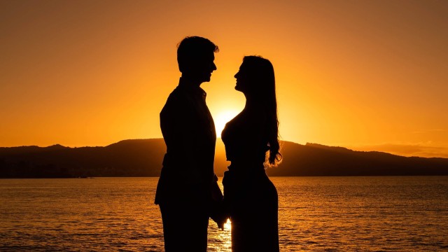Silhouette Couple