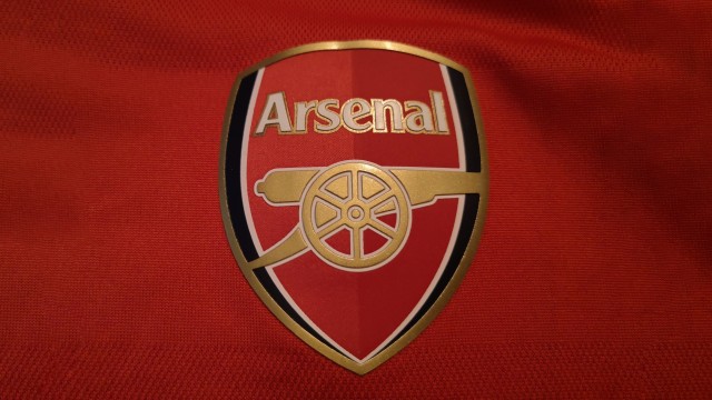 Arsenal FC Logo Red background