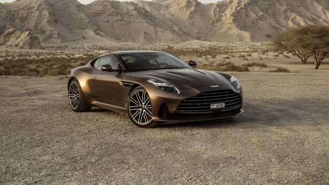 Aston Martin DB12 Desert