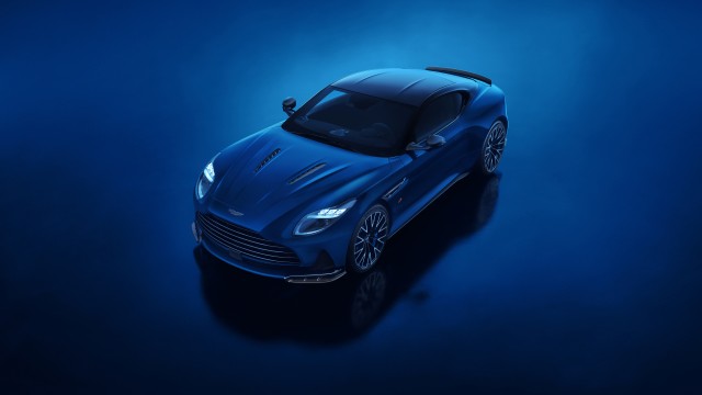 Aston Martin DB12 S 8K