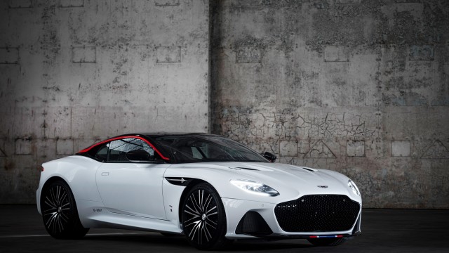 Aston Martin DBS Superleggera 2020