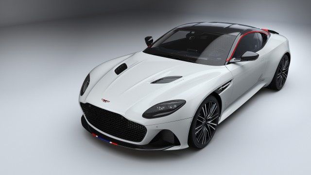 Aston Martin DBS Superleggera White