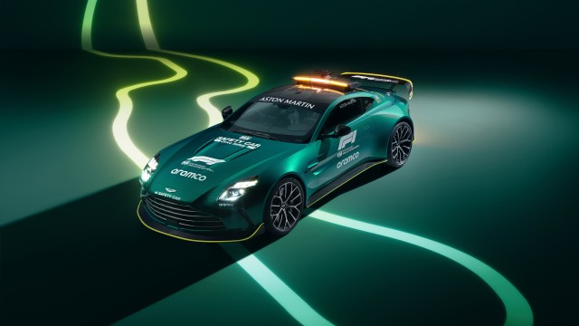 Aston Martin Vantage F1 Safety Car 2024