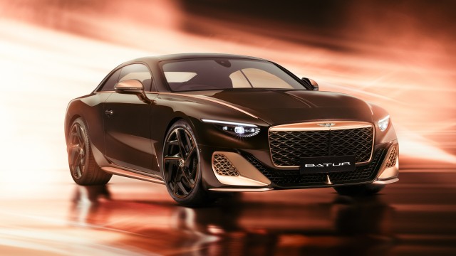 Bentley Batur Black Rose 2025