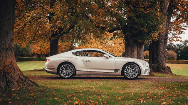 Bentley Continental GT Mulliner 8K